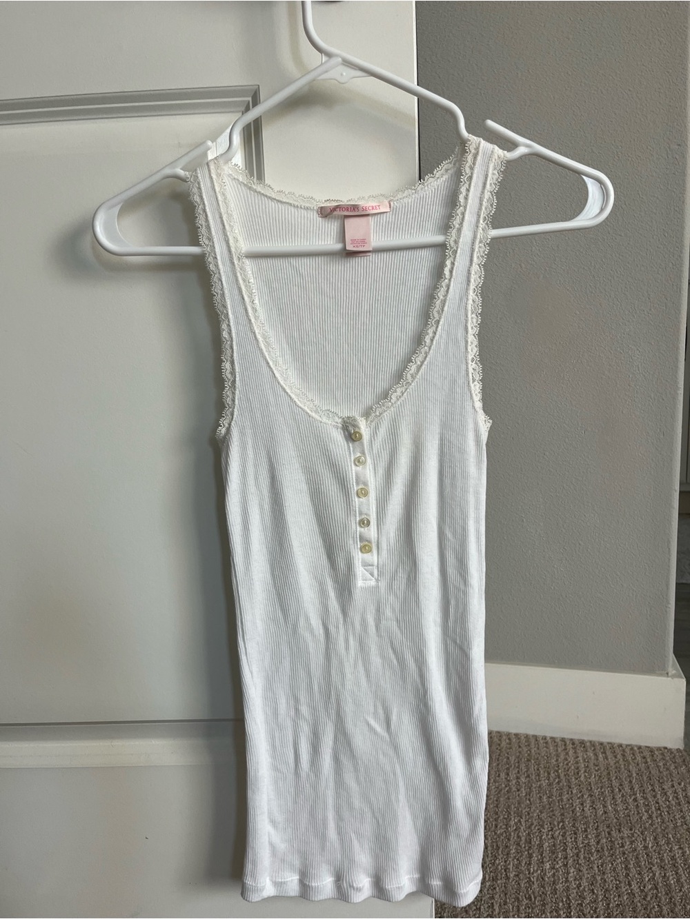 Victoria's Secret White Lace-Trim Ribbed Tank, Size XS 🤍